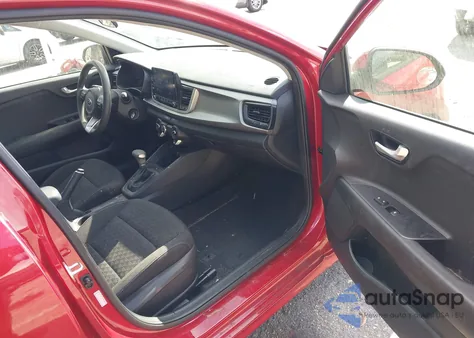 2021 Kia Rio 5-Door S z USA, uszkodzony, nr VIN 3KPA25AD9ME406997